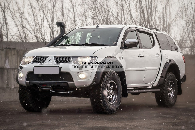 Расширители колёсных арок Fenders для Mitsubishi L200 2007-2015 (не подходит на long версию)
