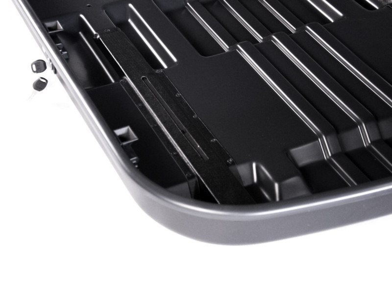 Автобокс MaxBox PRO 430 (малый) черный 136*96*42 см двустороннее открывание Автобокс MaxBox PRO 430 (малый) черный 136*96*42 см двустороннее открывание