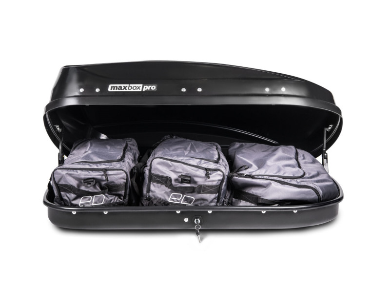 Автобокс MaxBox PRO 430 (малый) черный глянцевый 136*96*42 см двустороннее открывание Автобокс MaxBox PRO 430 (малый) черный глянцевый 136*96*42 см двустороннее открывание