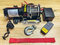 Лебедка электрическая Electric Winch 12V 3000lbs / 1361 кг синтетический трос