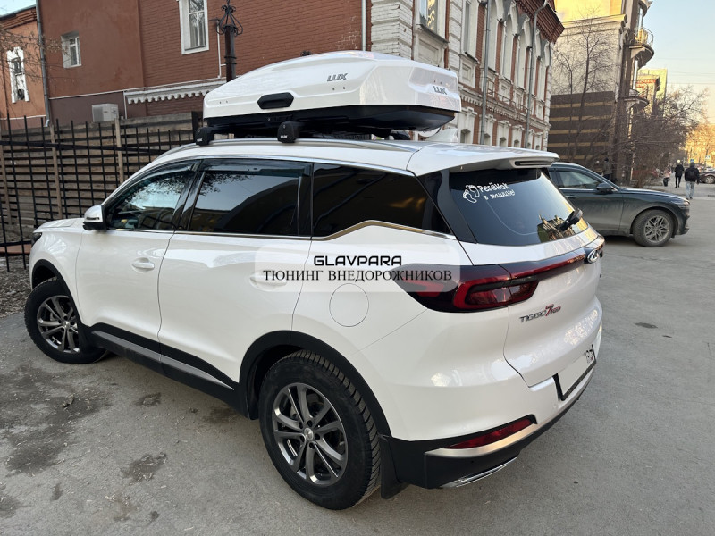 Автобокс LUX TAVR 175 белый глянцевый 450L двусторонний (1750х850х400) Автобокс LUX TAVR 175 белый глянцевый 450L двусторонний (1750х850х400)