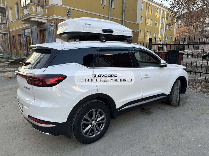 Автобокс LUX TAVR 175 белый глянцевый 450L двусторонний (1750х850х400) Автобокс LUX TAVR 175 белый глянцевый 450L двусторонний (1750х850х400)