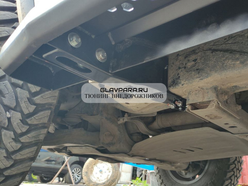 Силовые листовые пороги АМЗ для Toyota Fortuner 2015-