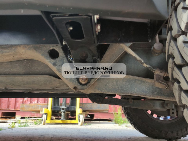 Силовые листовые пороги АМЗ для Toyota Fortuner 2015-