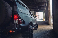 Кунг экспедиционный трехдверный IV поколения KDT для Toyota Hilux 2015-