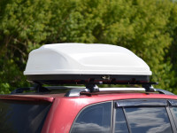Автобокс-багажник на крышу аэродинамический "Turino Compact" двусторонние открывание 360л (белый)