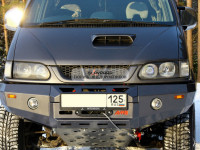 Бампер передний силовой АМЗ для Mitsubishi Delica 1994-2007