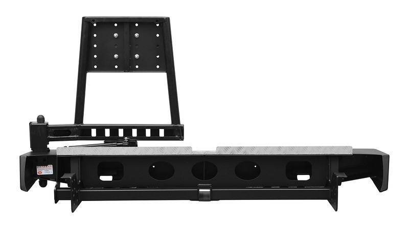 Бампер задний силовой OJeep для Toyota Hilux 2011-2015 с правой калиткой и квадратом под фаркоп Бампер задний силовой OJeep для Toyota Hilux 2011-2015 с правой калиткой и квадратом под фаркоп