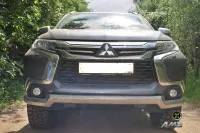 Силовая защита переднего штатного бампера АМЗ для Mitsubishi Pajero Sport 3