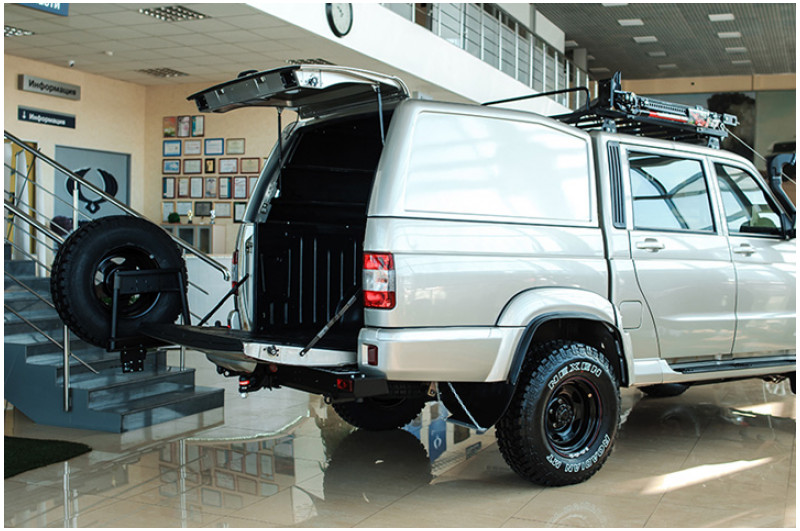 Задний силовой бампер OJ 03.418.03 для УАЗ Пикап с облегчённой калиткой под запаску Задний силовой бампер OJ 03.418.03 для УАЗ Пикап с облегчённой калиткой под запаску