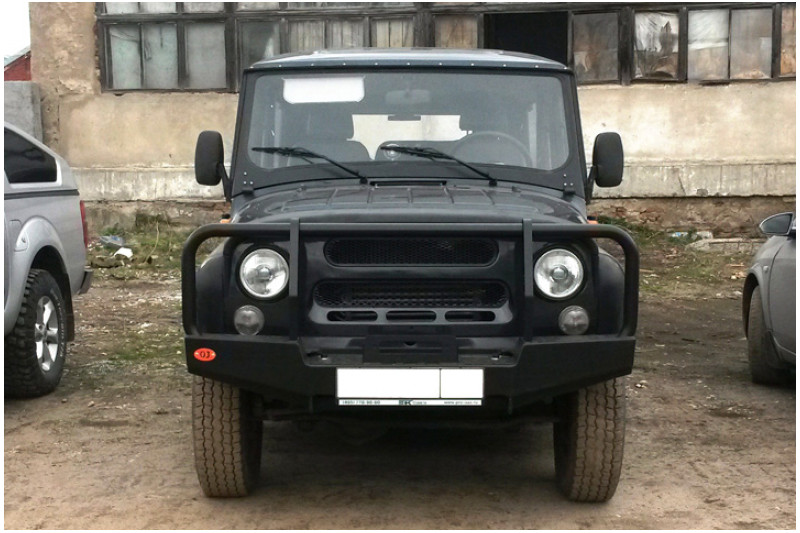 Бампер передний силовой OJeep для УАЗ Хантер с кенгурином и площадкой под лебедку Бампер передний силовой OJeep для УАЗ Хантер с кенгурином и площадкой под лебедку