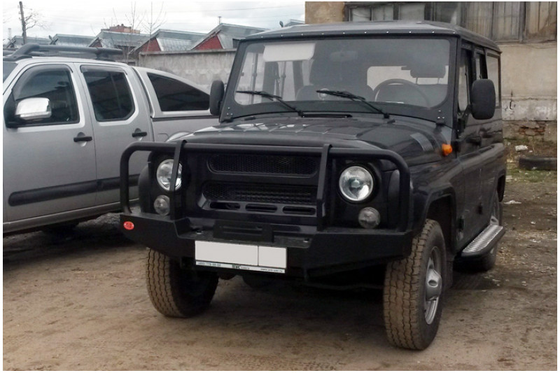 Бампер передний силовой OJeep для УАЗ Хантер с кенгурином и площадкой под лебедку Бампер передний силовой OJeep для УАЗ Хантер с кенгурином и площадкой под лебедку