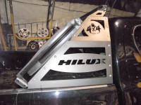 Дуга безопасности Toyota Hilux 2015-2022